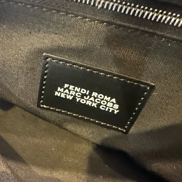 Fendi x Marc Jacobs Grey Ice Jersey Logo Baguette Bag - Picture 6 of 11